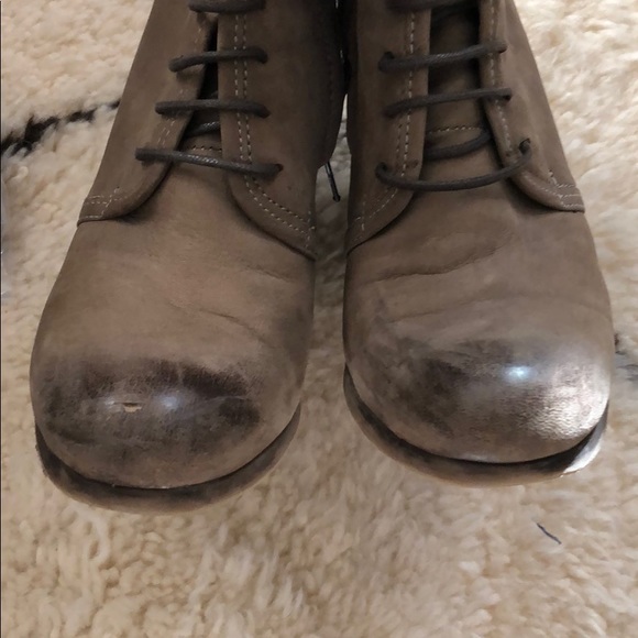 Boutique 9 Lace up Fur Lined Wedge boots - Picture 3 of 4